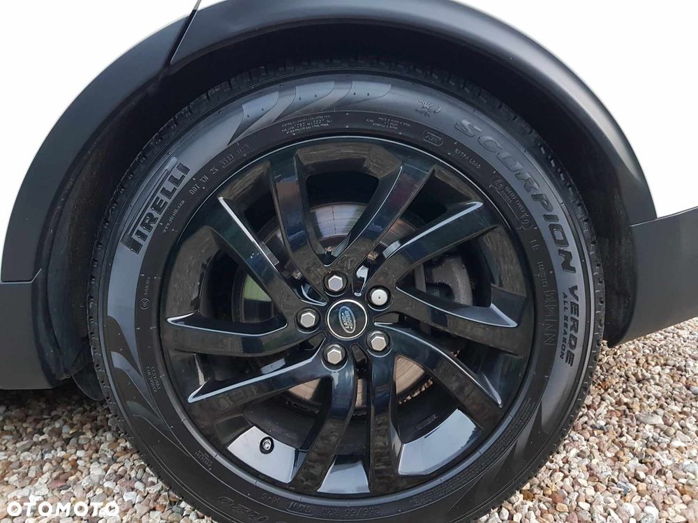 Land Rover Discovery 3.0 Td6 SkyView Edition - 4