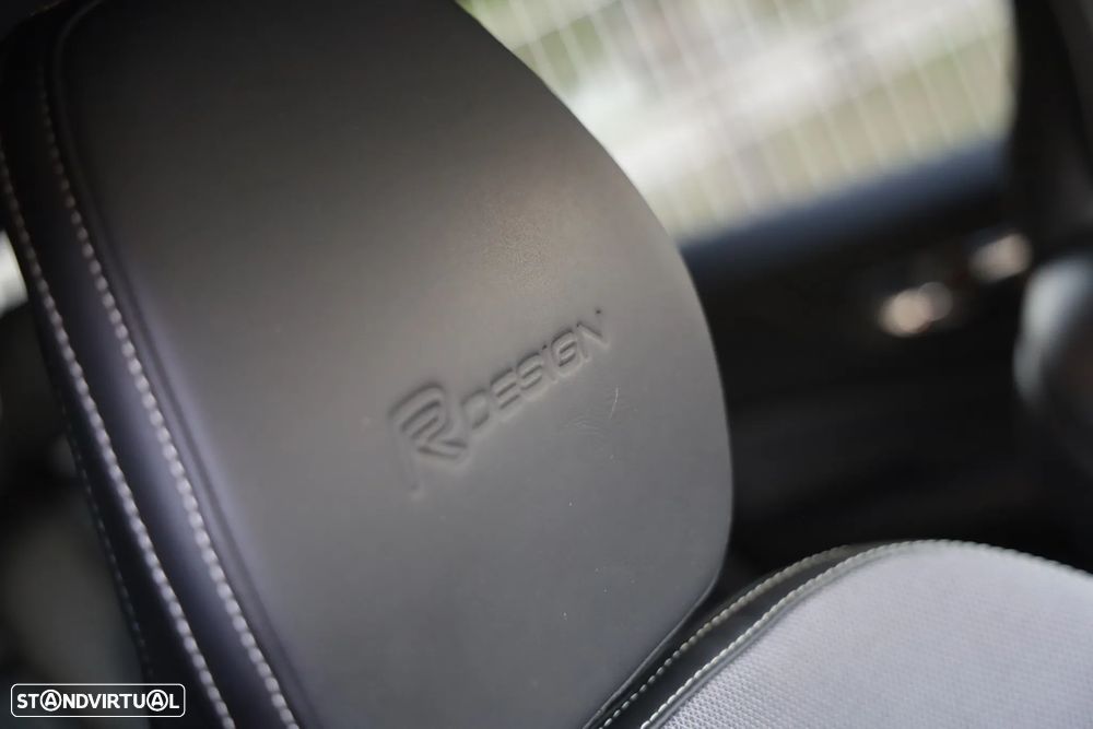 Volvo V60 2.0 T8 AWD TE R-Design - 15