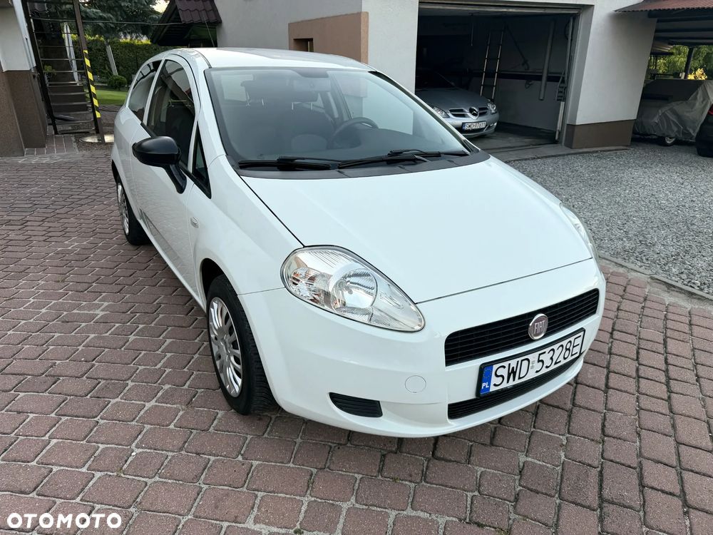 Fiat Grande Punto Actual 1.2 8V Fresh - 3