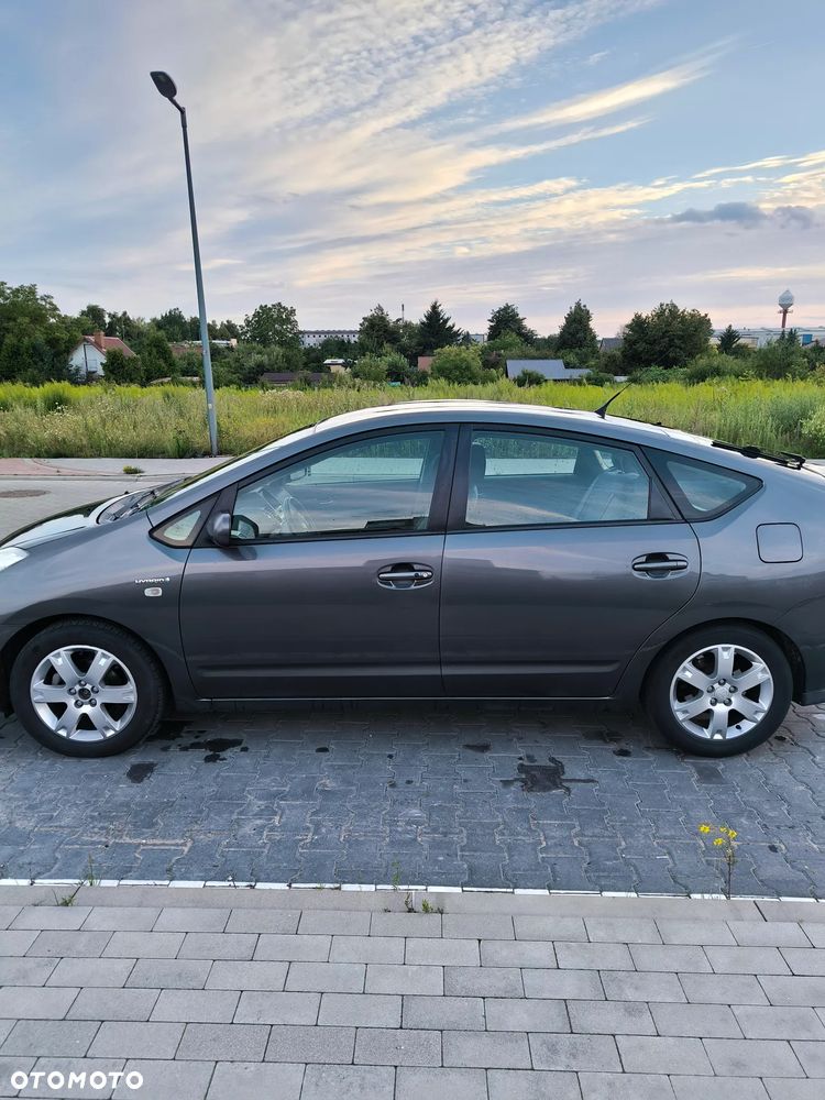 Toyota Prius 1.5 VVT-i Prestige - 14