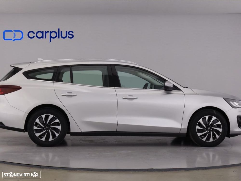 Ford Focus SW 1.0 EcoBoost Titanium - 8