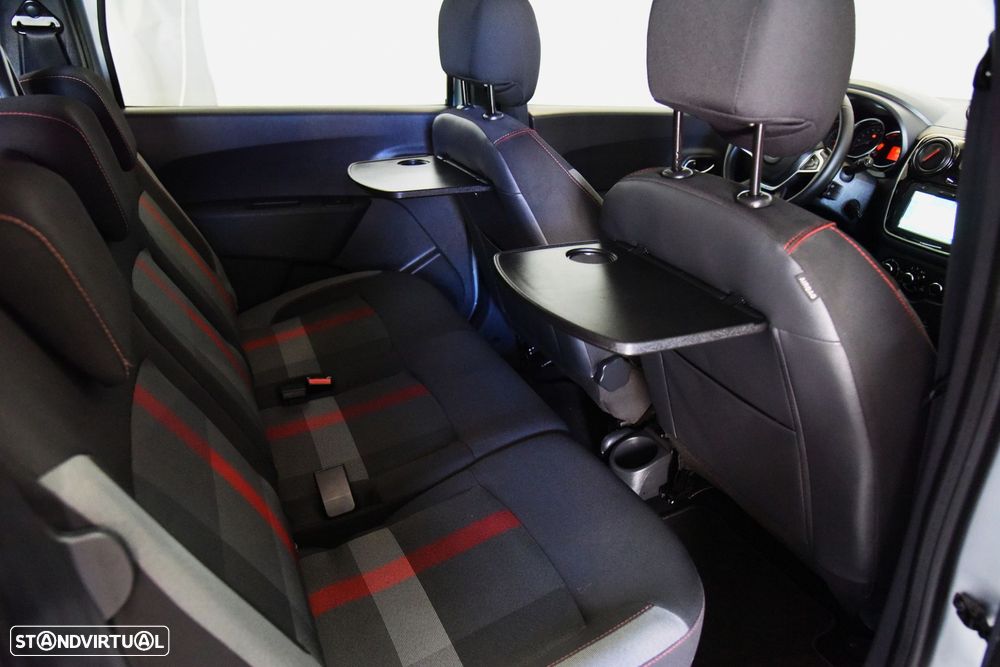 Dacia Lodgy 1.5 Blue dCi Stepway 7L - 21