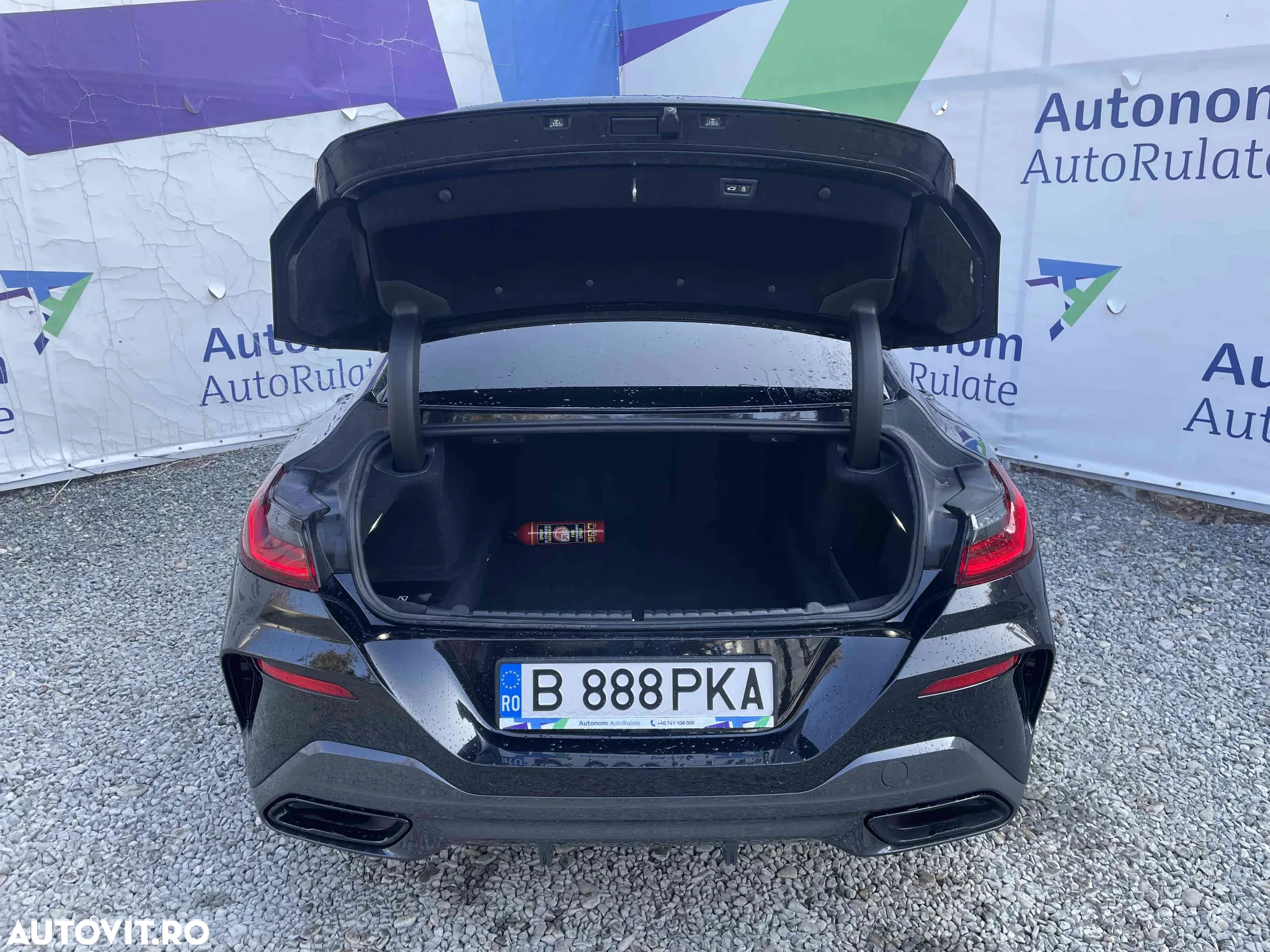 BMW Seria 8 - 7