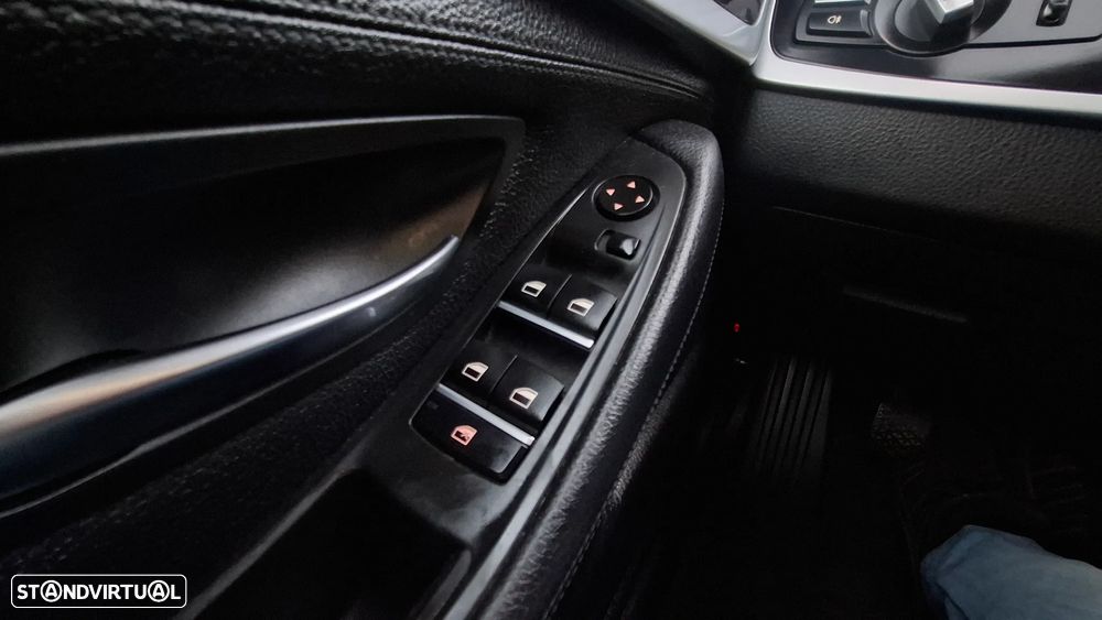 BMW 520 d Luxury Line - 41