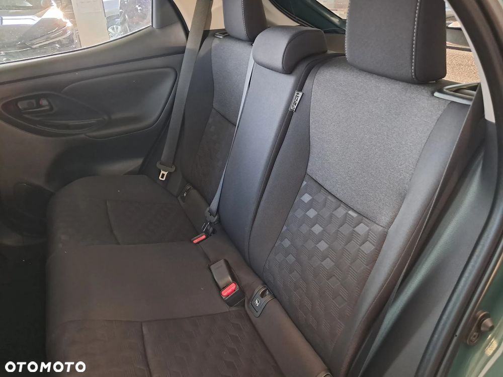 Toyota Yaris Hybrid 1.5 Style - 24