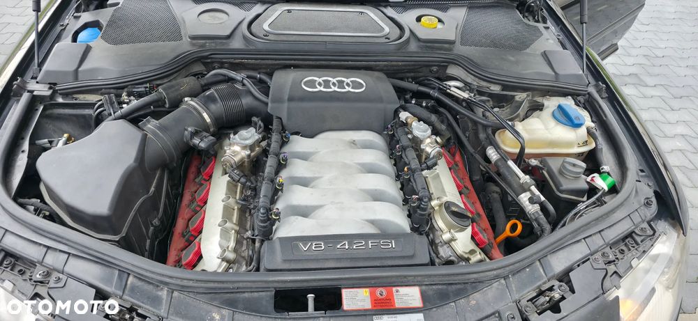 Audi A8 4.2 FSI Quattro - 24