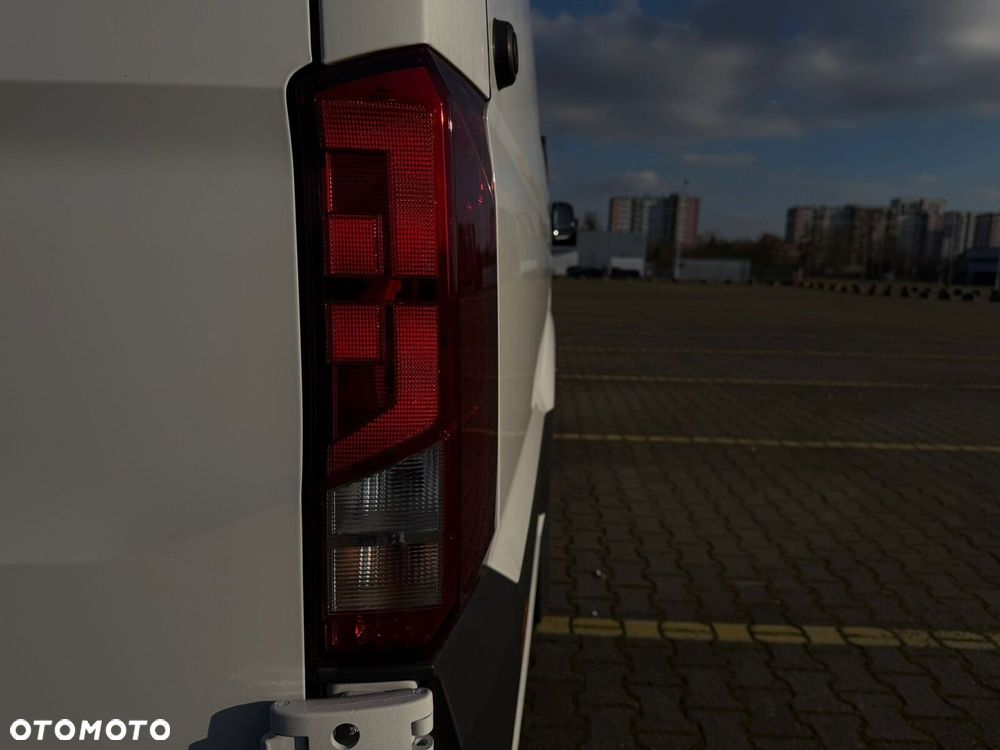 Volkswagen Crafter 35 2.0 TDI L5H3 4490L 177 KM - 27