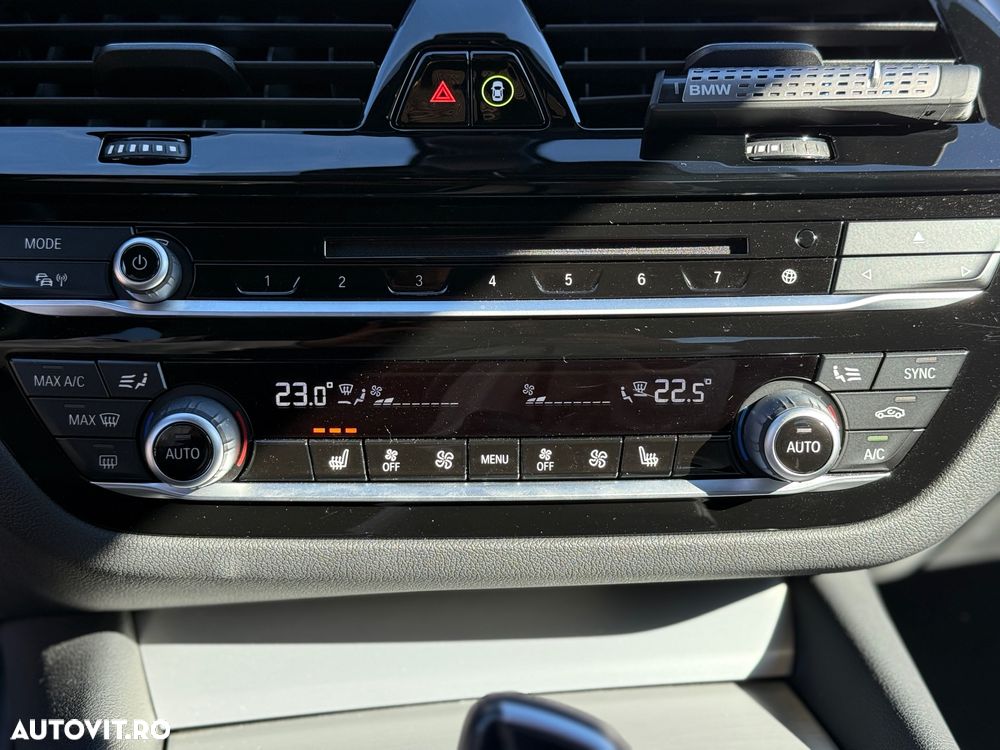 BMW Seria 5 520d xDrive AT - 9