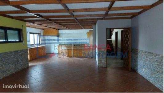 Propriedade com Moradia T5 e Armazém  Novais | Vila Nova de Famalicão - Grande imagem: 5/5