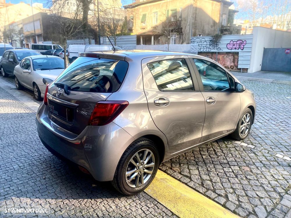 Toyota Yaris 1.4 D-4D Comfort - 6