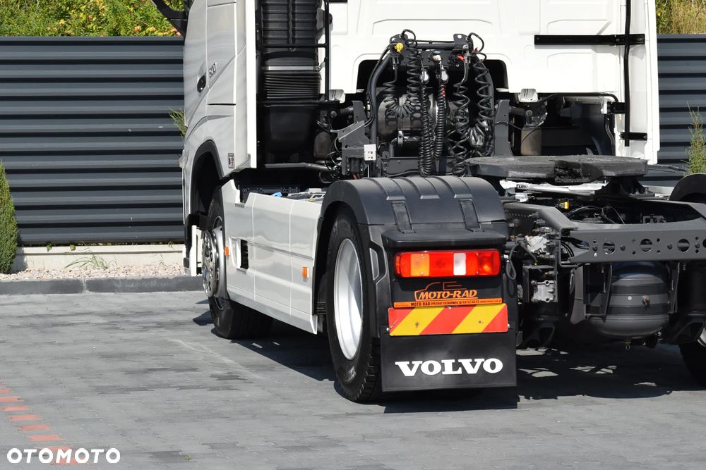 Volvo FH500 / EURO 6 / NOWY MODEL / KLIMATYZACJA POSTOJOWA / ACC / LEDY / 2 ZBIORNIKI PALIWA / FULL SPILERY / 2022 / SERWISOWANY / SPROWADZONY - 12