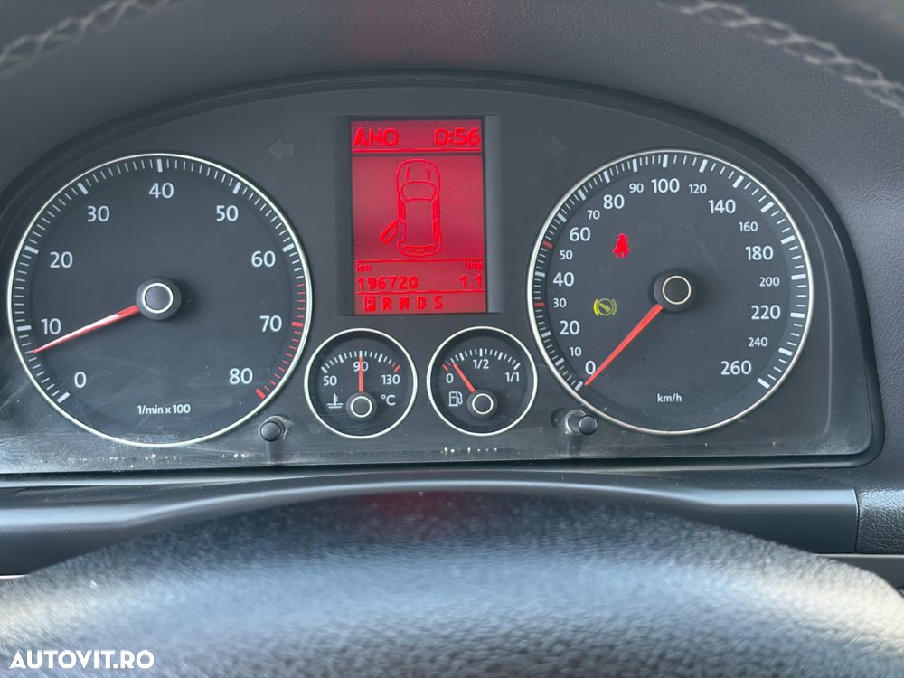 Volkswagen Touran 1.4 TSI DSG Comfortline - 14