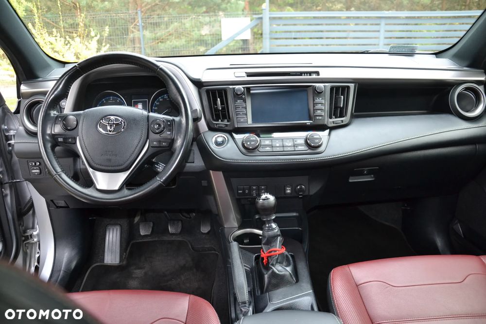 Toyota RAV4 2.0 Prestige 4x4 - 13