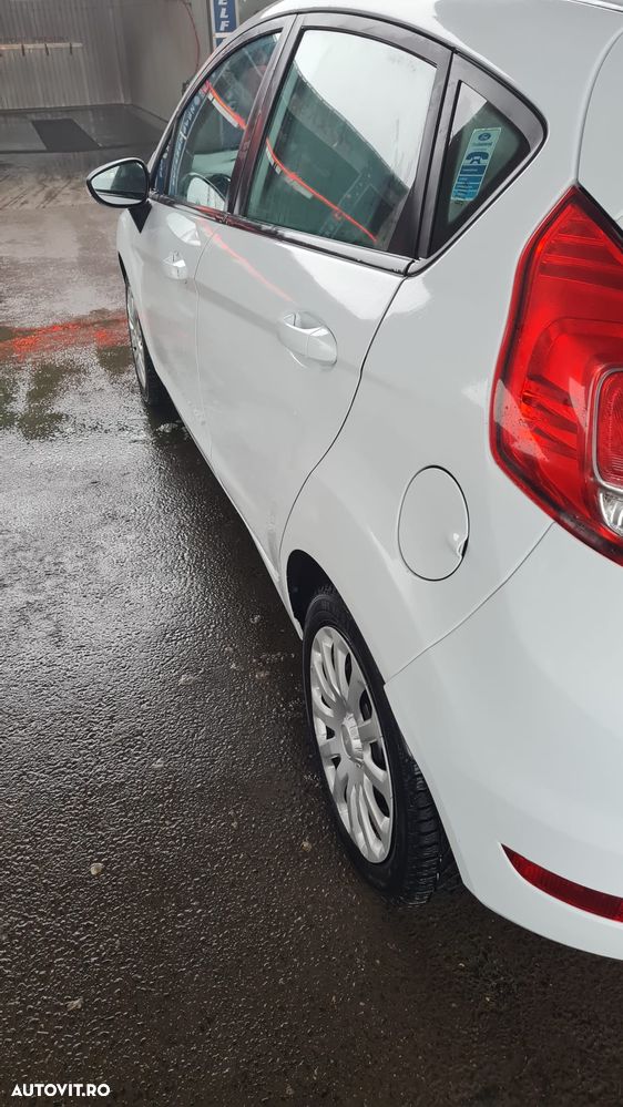 Ford Fiesta - 13