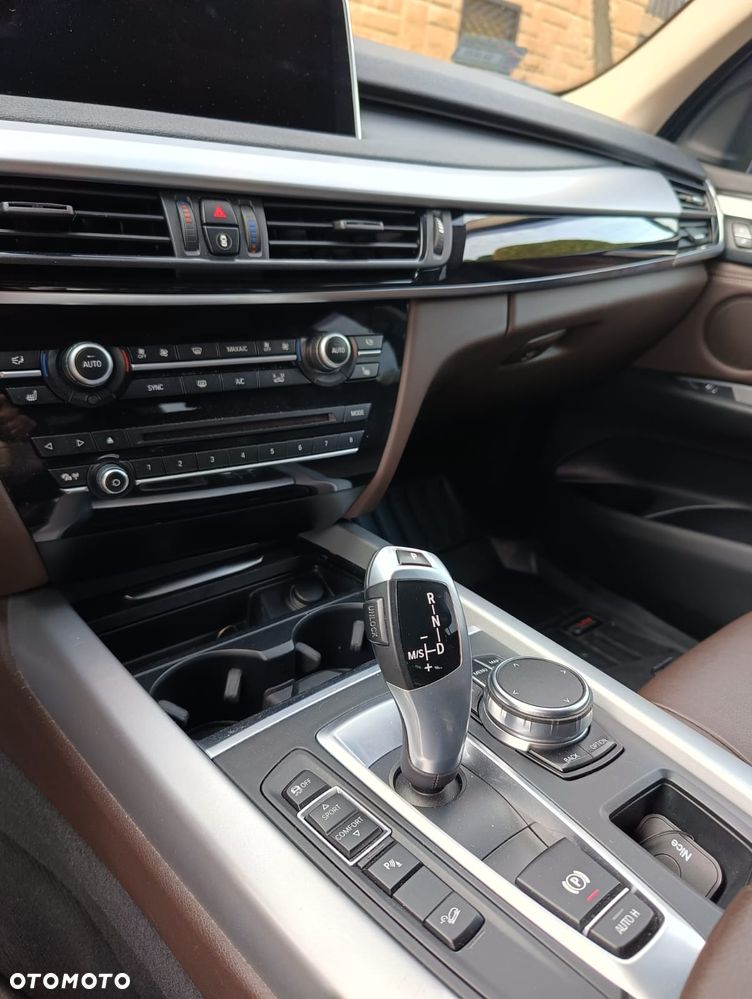 BMW X5 xDrive25d - 8