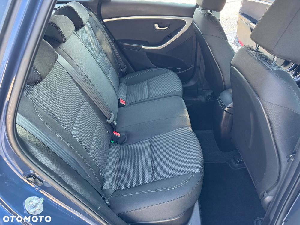 Hyundai i30 1.6 Style - 28