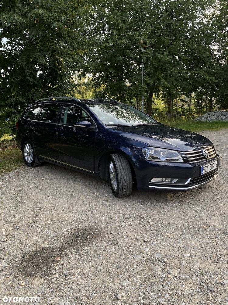 Volkswagen Passat 2011 photo 2