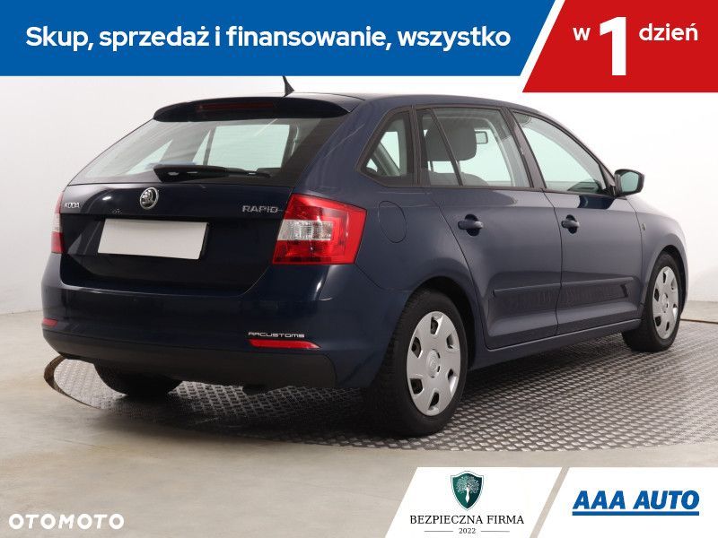 Skoda RAPID - 7