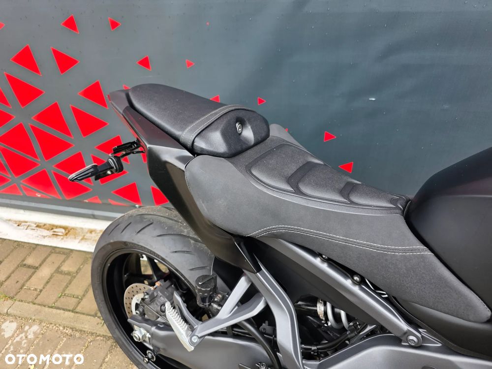 Yamaha MT - 22