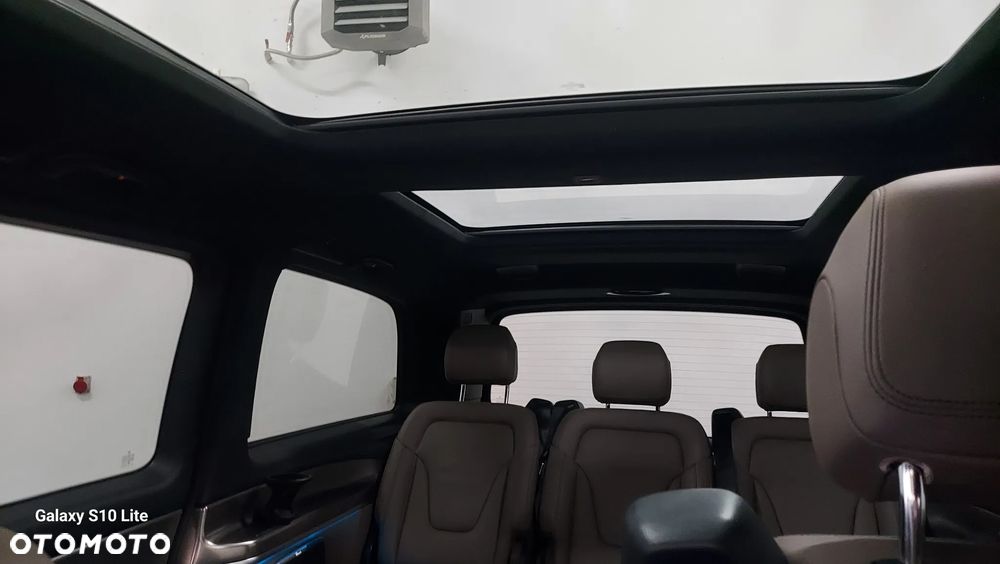 Mercedes-Benz Klasa V 300 d 4-Matic Exclusive 9G-Tronic (d³ugi) - 35