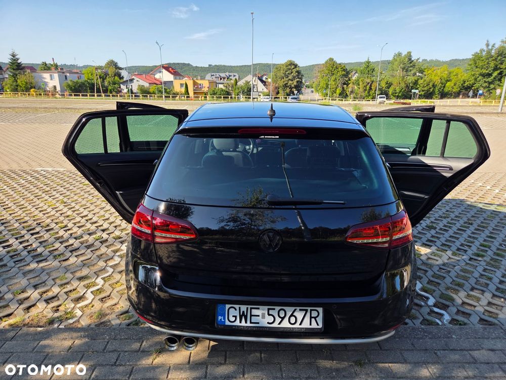 Volkswagen Golf - 5