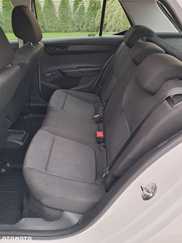 Skoda Fabia 1.2 TSI Active - 6