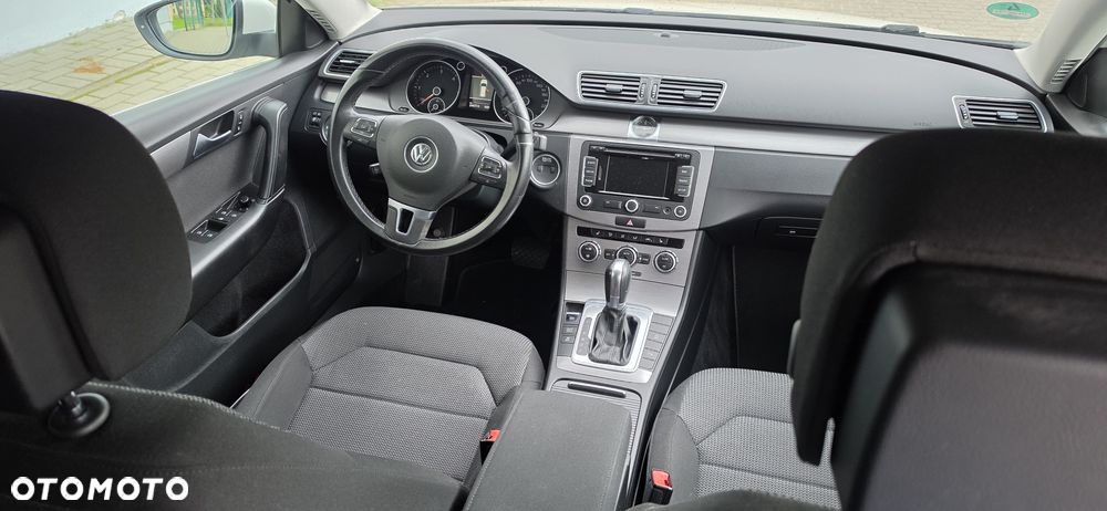 Volkswagen Passat 2.0 TDI DSG BlueMotion Technology Exclusive - 5