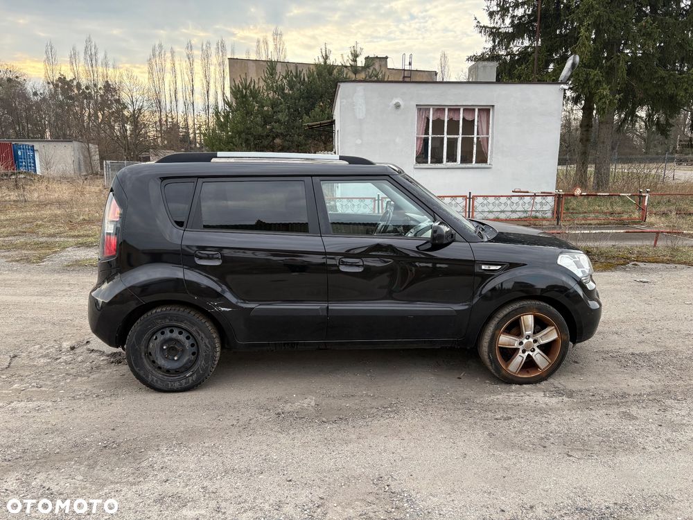 Kia Soul 1.6 CRDI Attract - 14