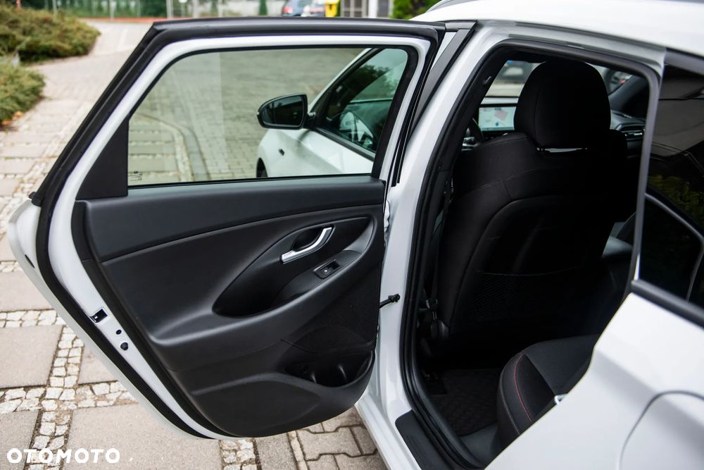 Hyundai i30 1.5 T-GDI 48V-Hybrid N-Line - 18
