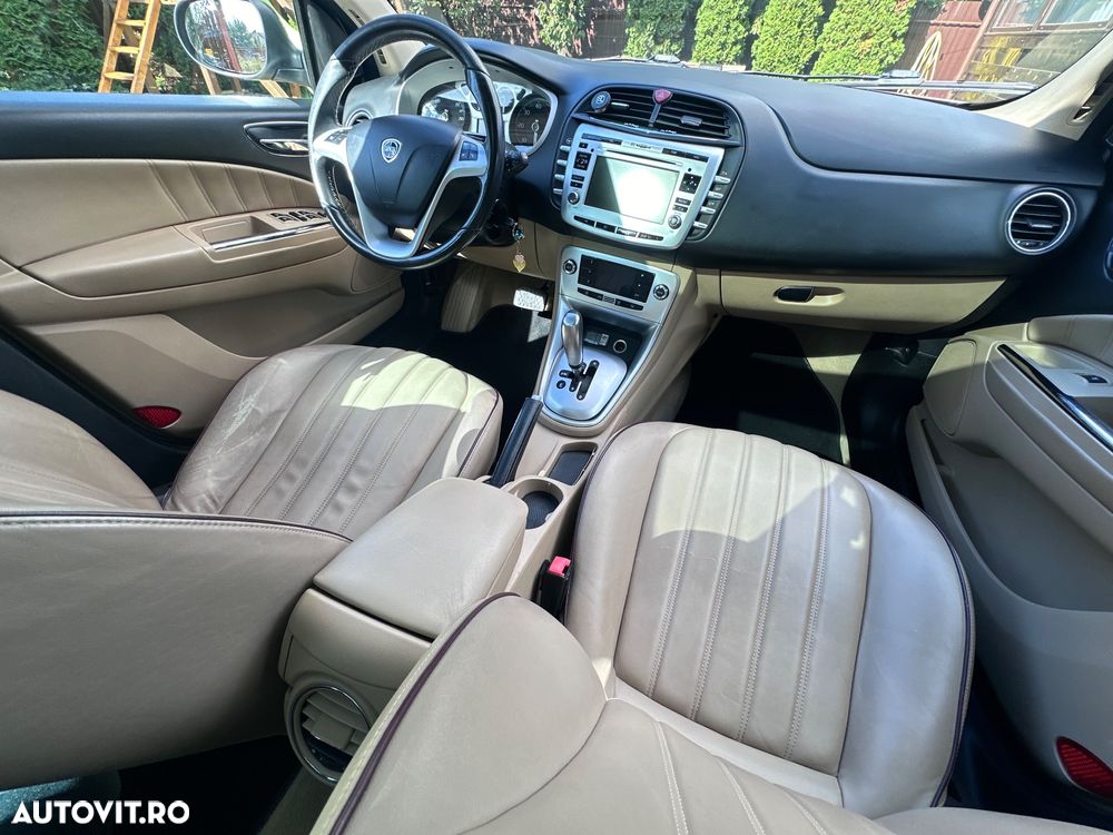 Lancia Delta 1.6 MultiJet Aut. Oro - 25