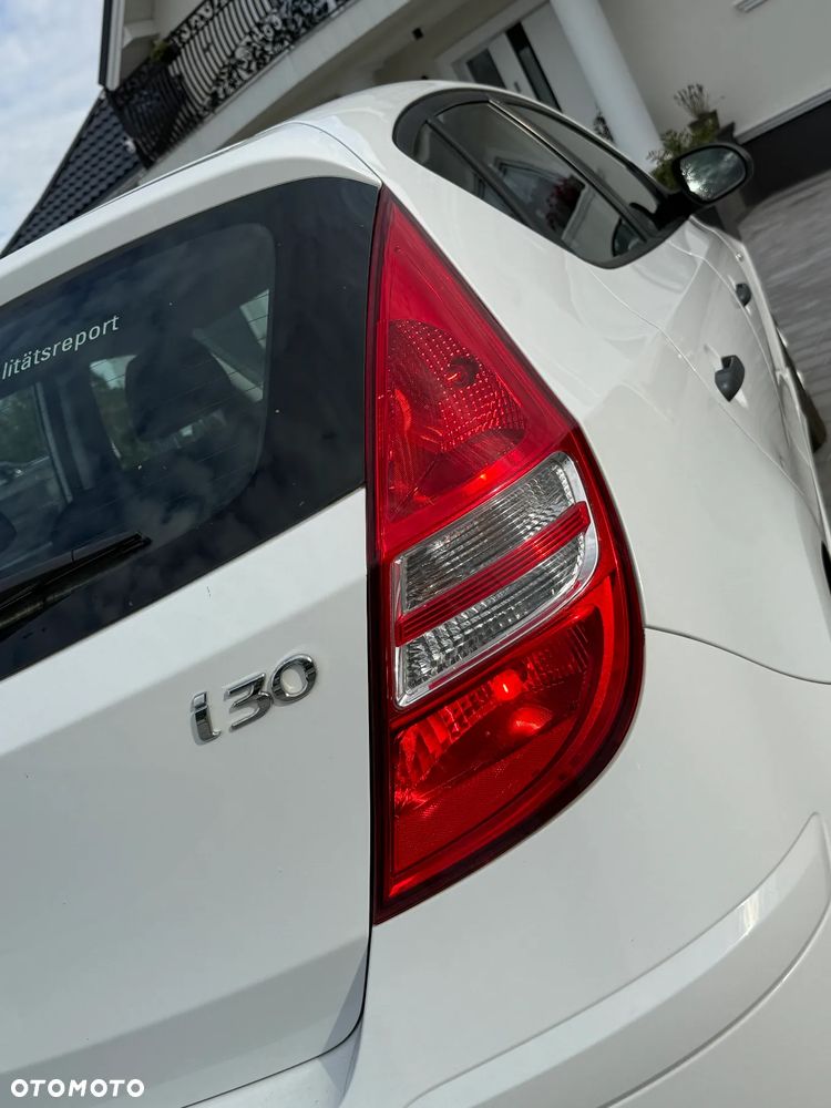 Hyundai i30 1.4 Comfort - 16
