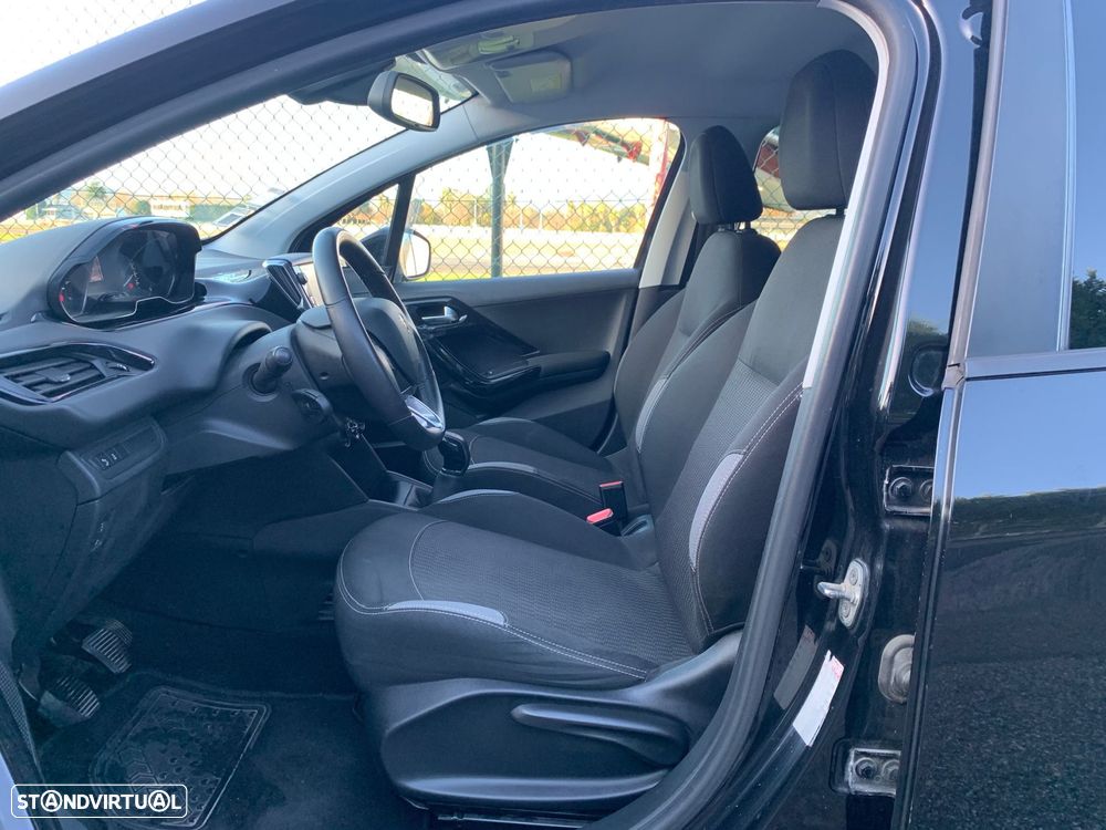 Peugeot 208 1.2 PureTech Allure - 10