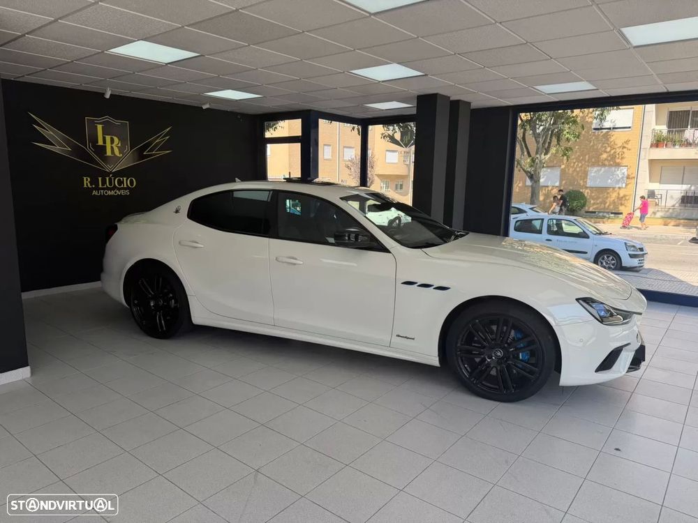 Maserati Ghibli GT Hybrid - 11