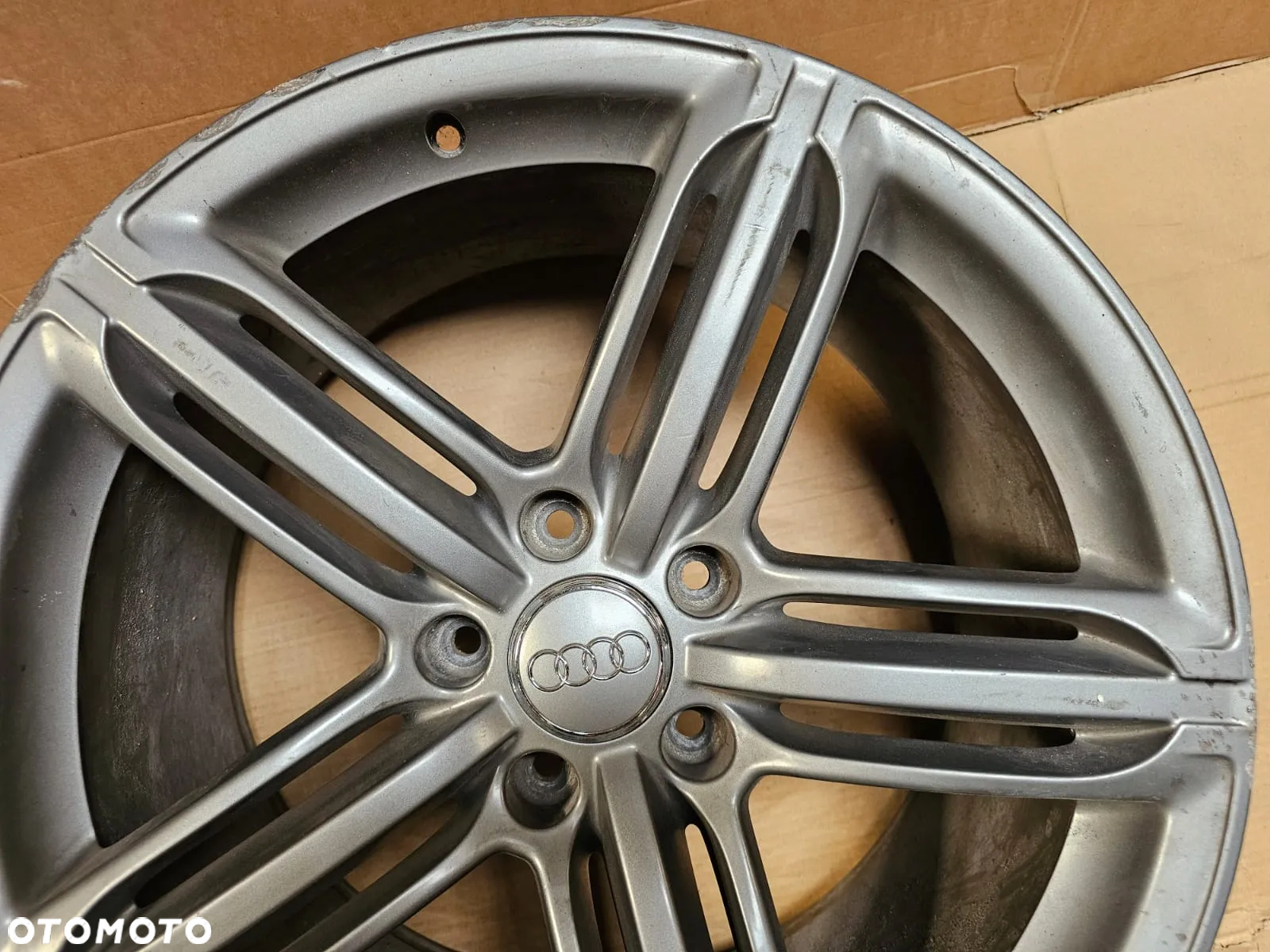 (F27) Audi OE Q7 VW Touareg Porsche Cayenne / 4L0 601 025 AL AE / 10Jx21 ET44 5x112 - 3