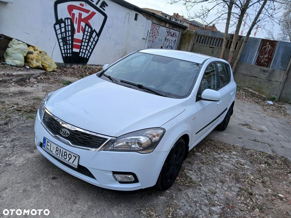 Kia Ceed 1.4 Comfort - 13