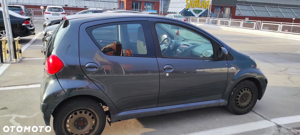Toyota Aygo - 6