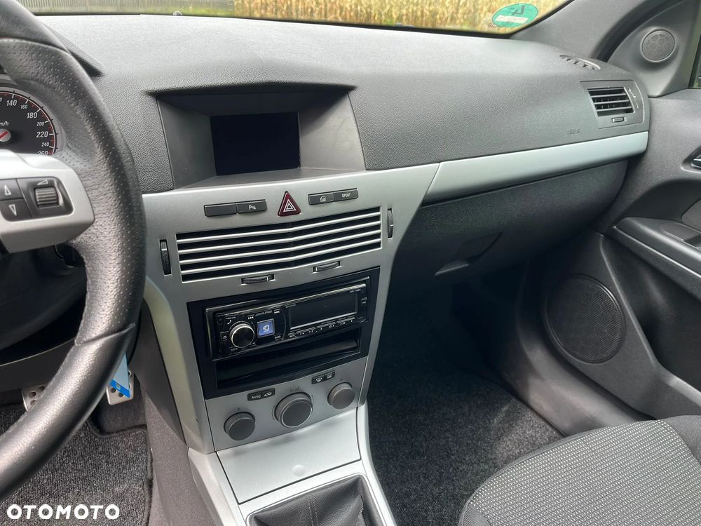 Opel Astra GTC 1.6 Sport - 9
