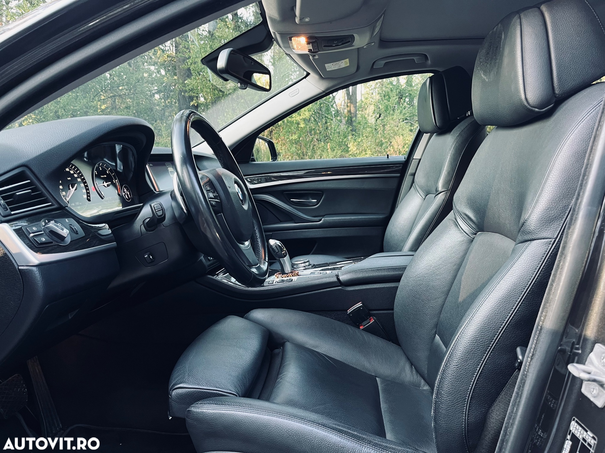 BMW Seria 5 520d xDrive Touring Aut. Luxury Line - 9