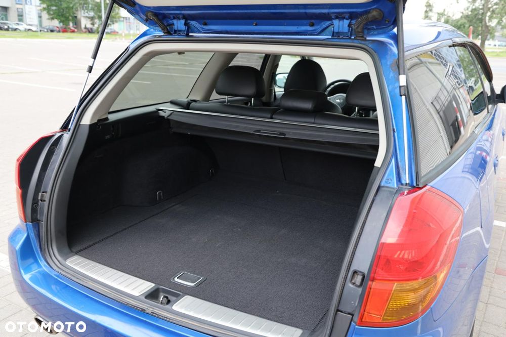Subaru Legacy - 12