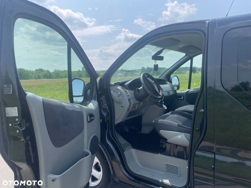 Renault Trafic FAP Passenger Black Edition - 5