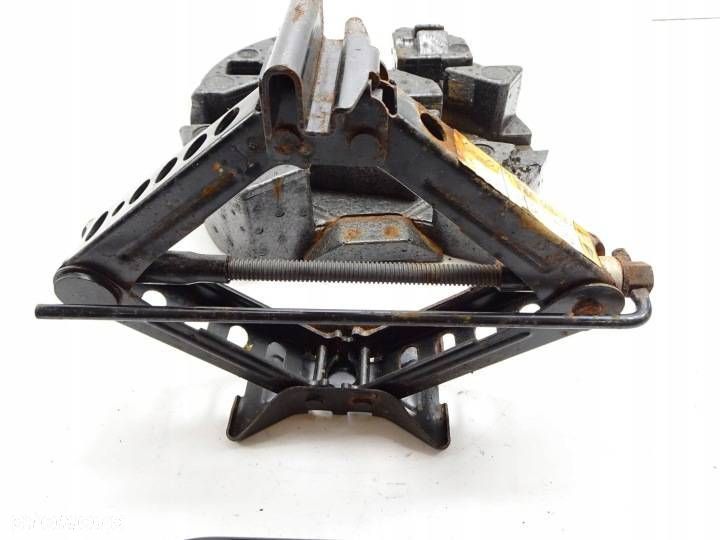 lewarek klucz wkrętka ford focus mk3 - 5