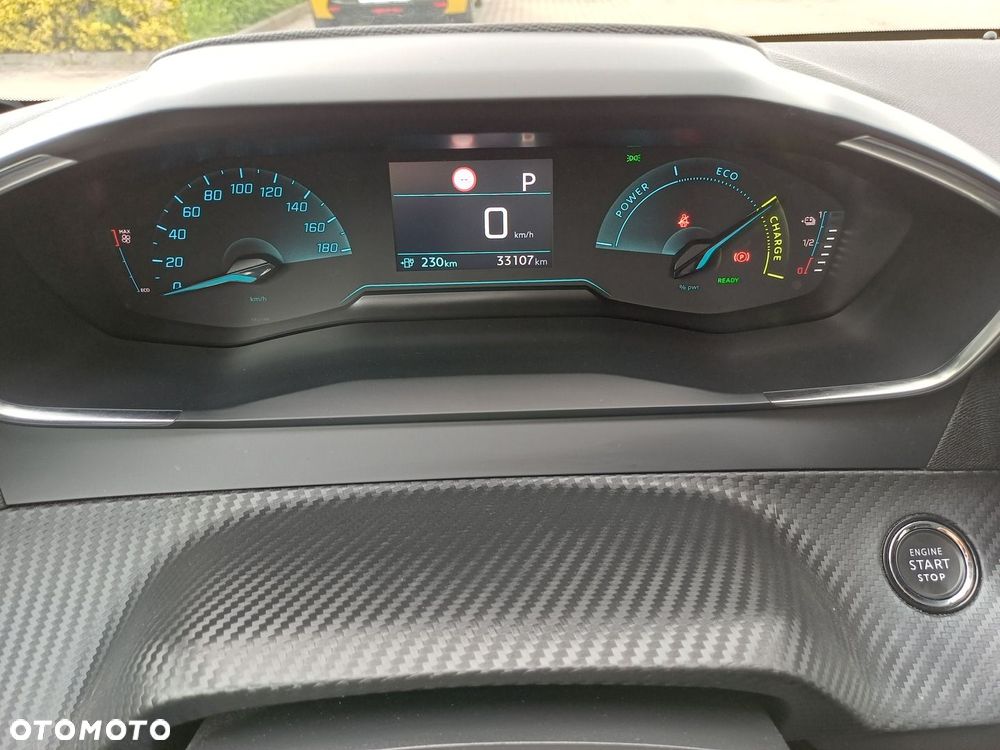 Peugeot 208 - 25
