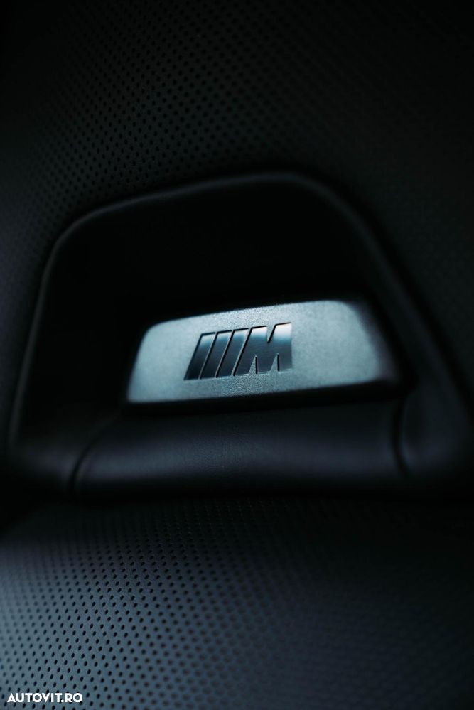 BMW M8 M850i xDrive AT - 16