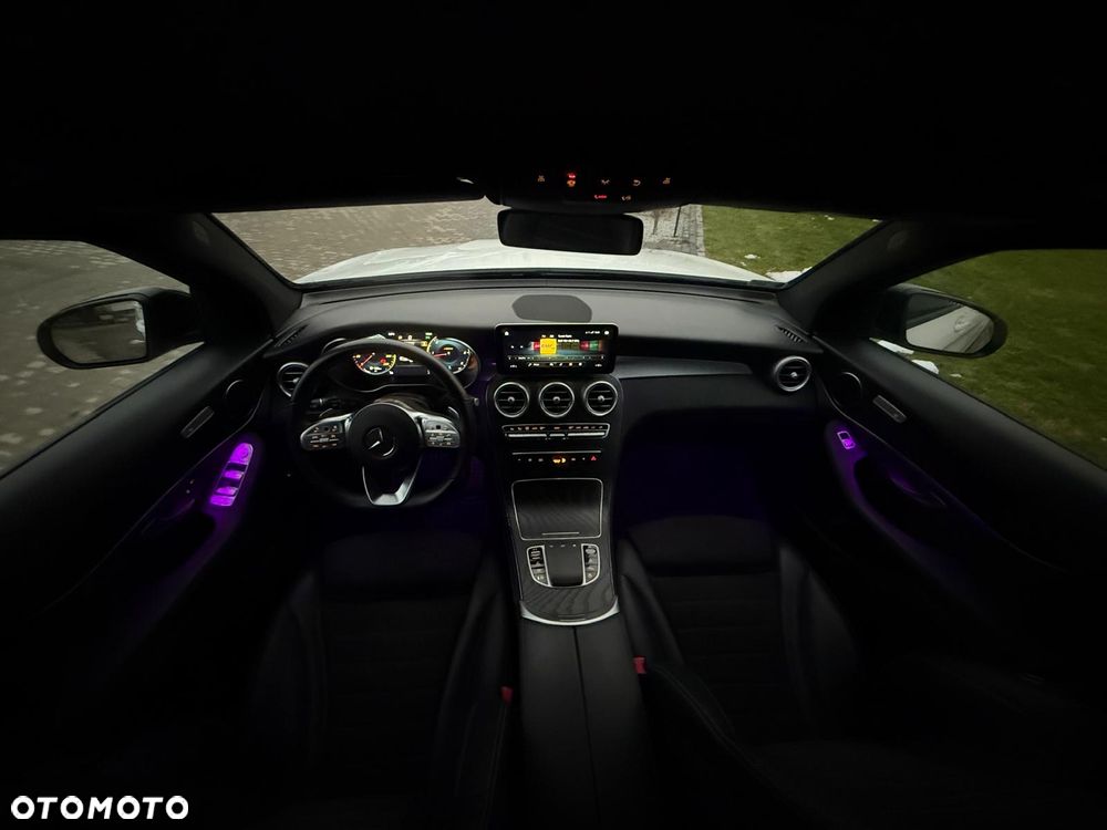 Mercedes-Benz GLC 220 d 4Matic 9G-TRONIC AMG Line - 18