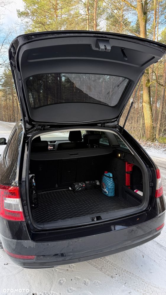 Skoda Octavia 2.0 TDI Style DSG - 10