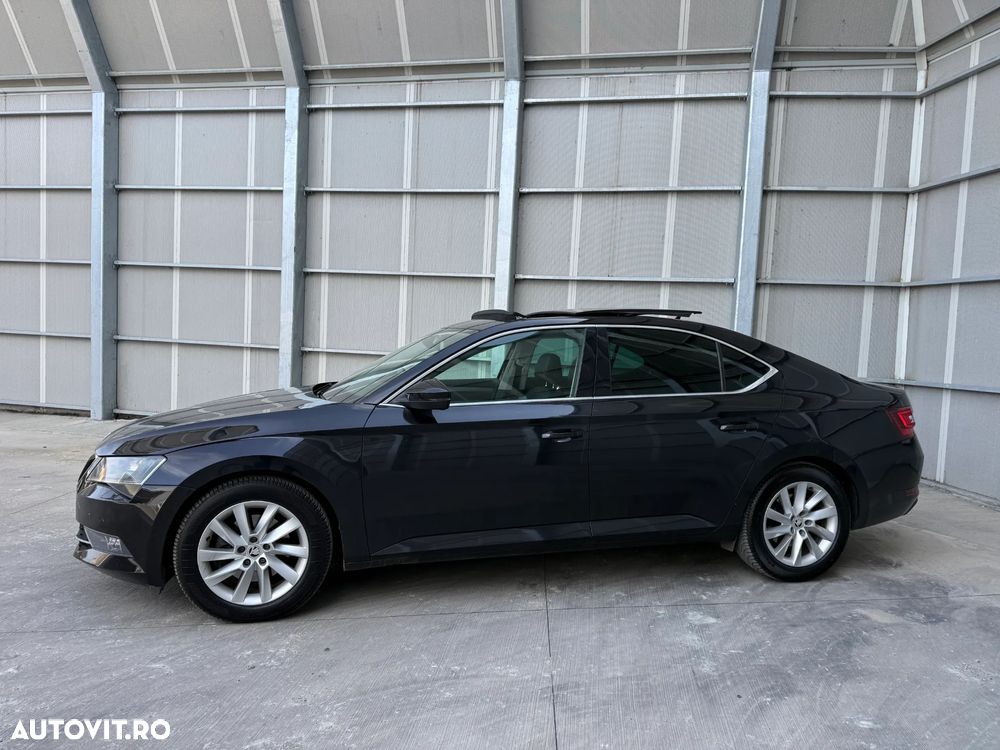 Skoda Superb 2.0 TDI DSG Premium Edition - 4