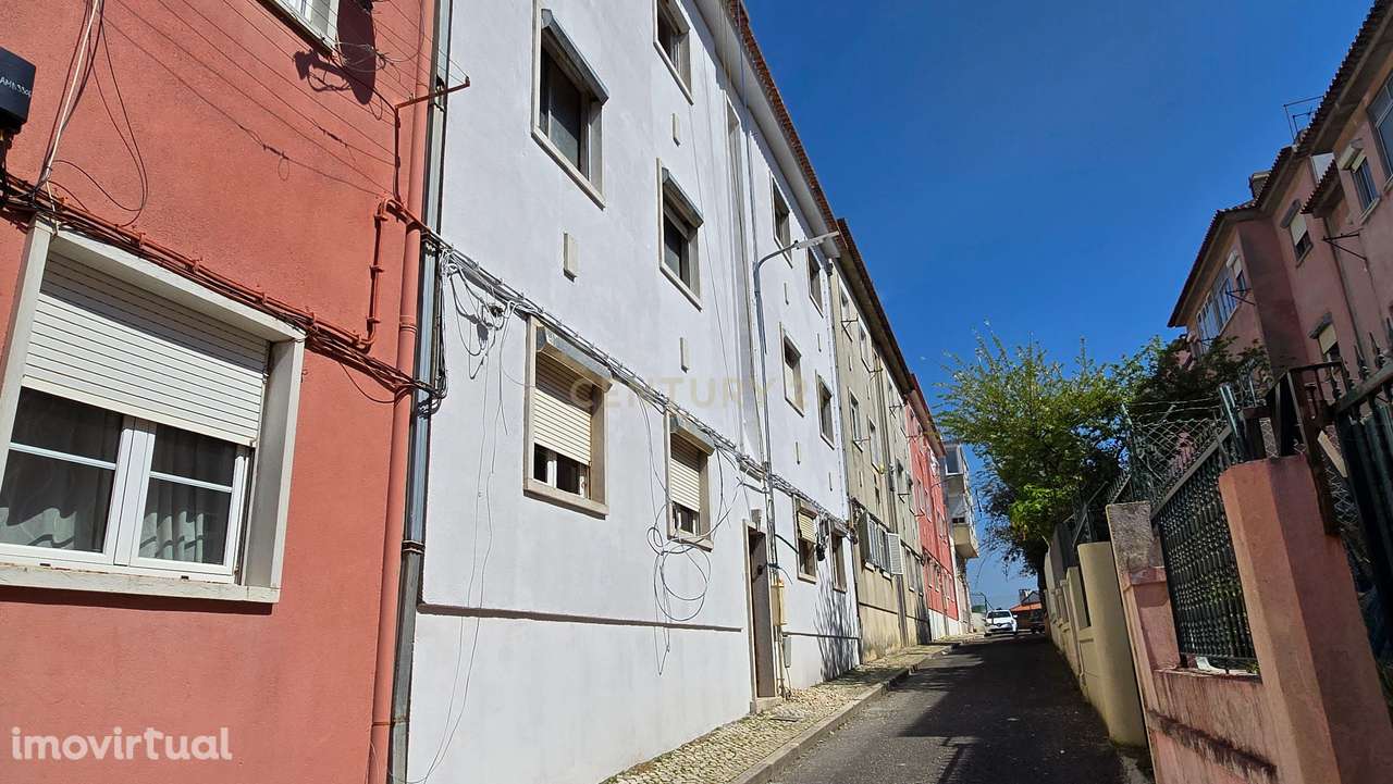 T2 com Sotão para reabilitação Falagueira, Amadora. - Grande imagem: 3/23