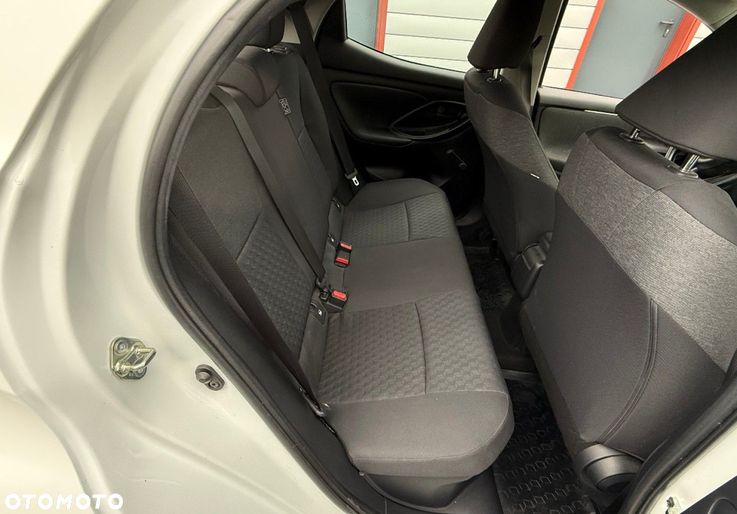 Toyota Yaris - 19