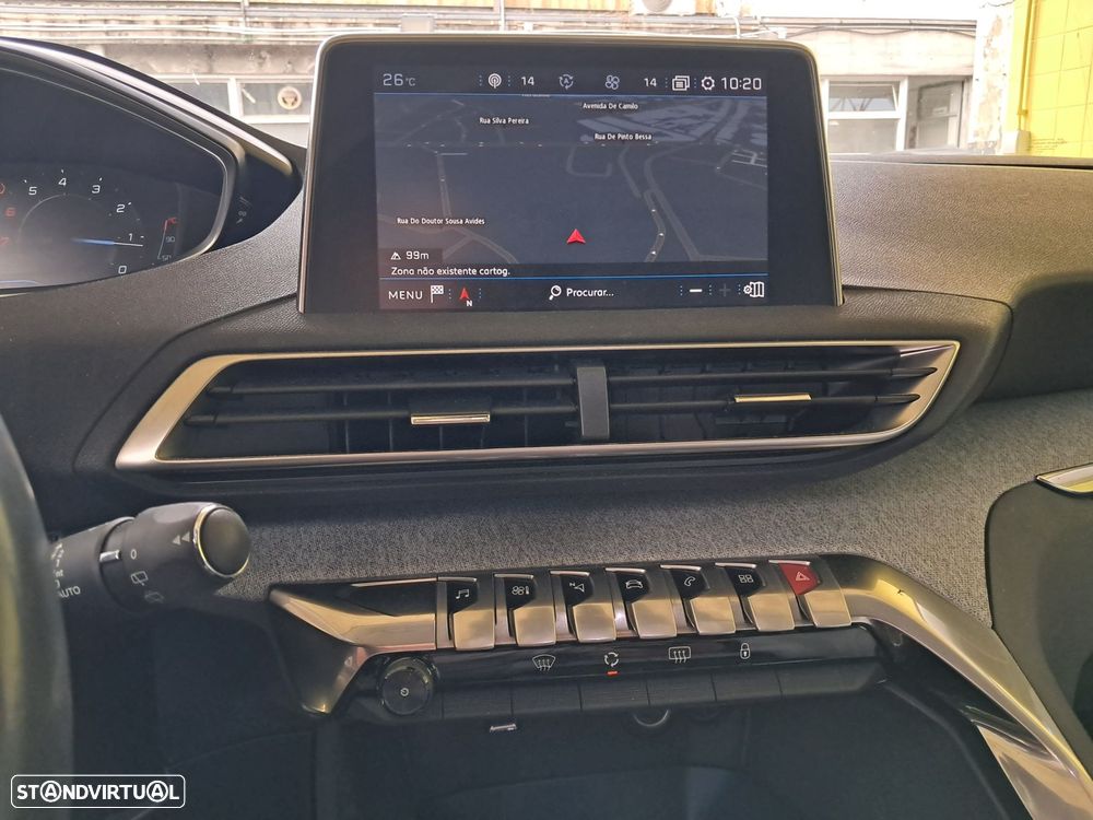 Peugeot 3008 1.2 PureTech Allure EAT6 - 11