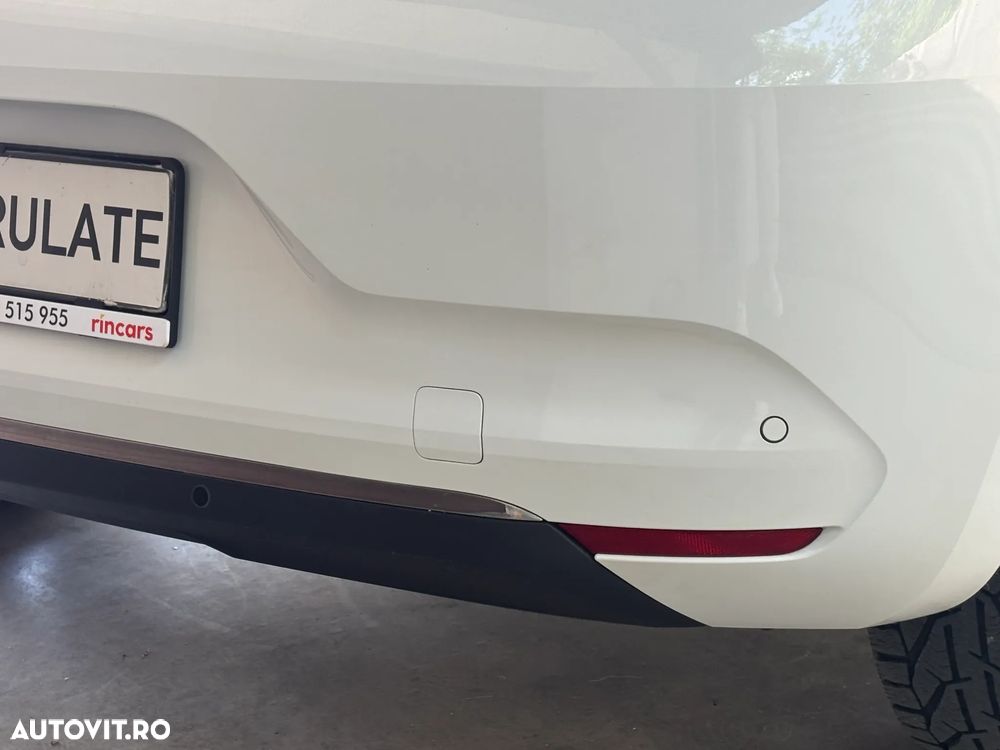 Renault Clio V 1.0 TCe 90 X-Tronic Techno - 12